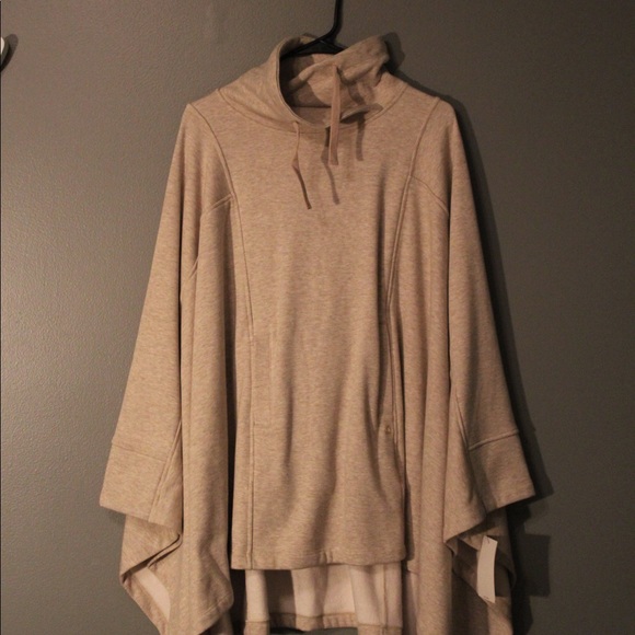 UGG Sweaters - NWT UGG Beige Cozy Poncho